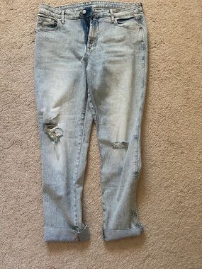 Old Navy Light Blue Distressed Jeans